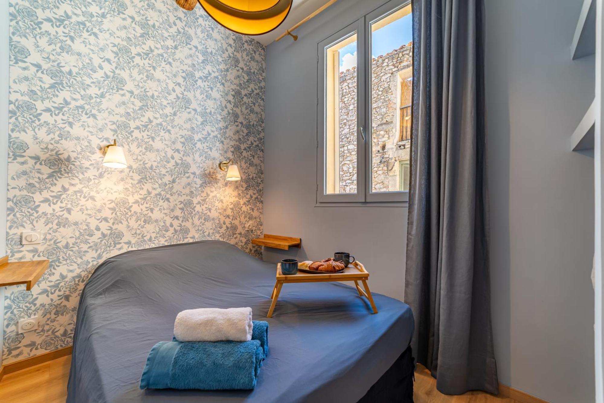 Le Bleu Jean Denim Arenes - Une Nuit A Ним Экстерьер фото